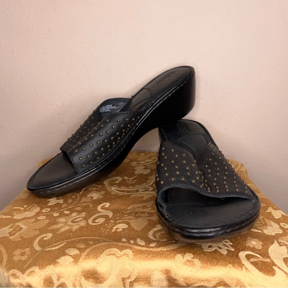 Size 10 Born Brand Black Leather Mule Bronze Studded Accent Slip On 2.5” Heel - Picture 11 of 14